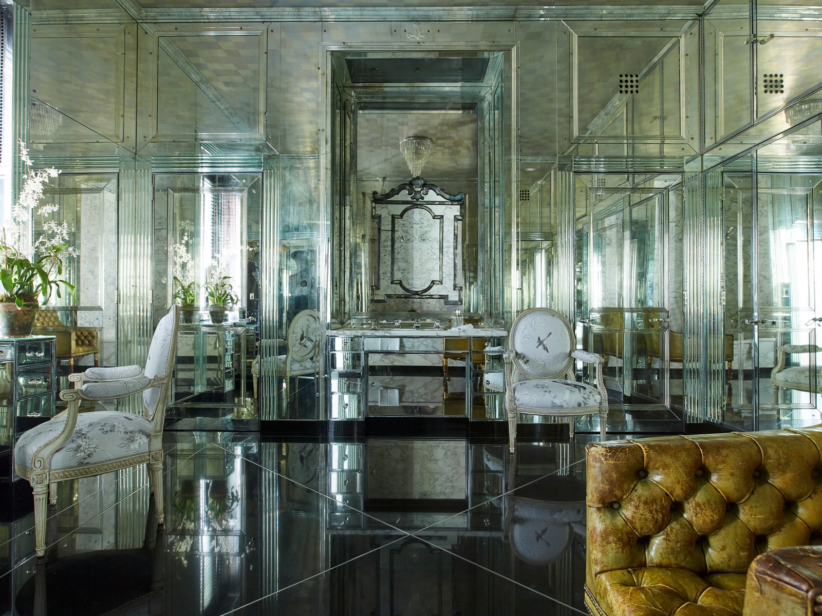 15 Glam Interior Designers on the AD PRO Directory